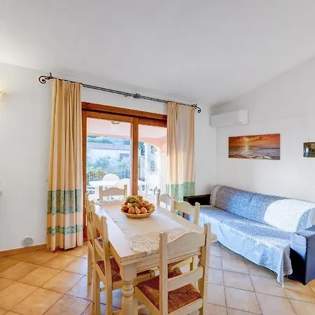 アパート The Fantastic Residenza Badus Sleeps 2 Num0829 バデージ
