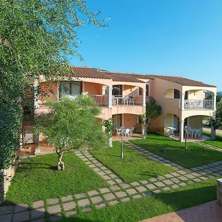 Apartment The Fantastic Residenza Badus Sleeps 2 Num0829
