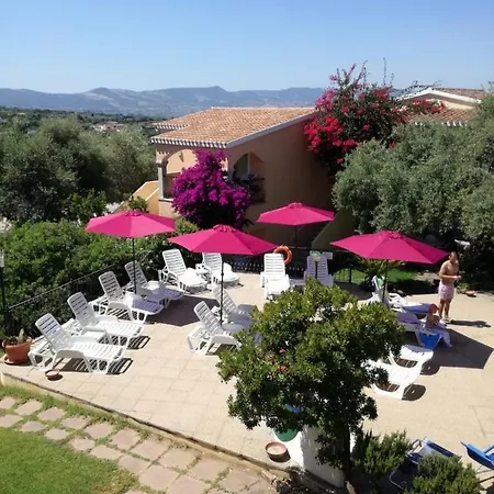 The Fantastic Residenza Badus Sleeps 2 Num0829 *